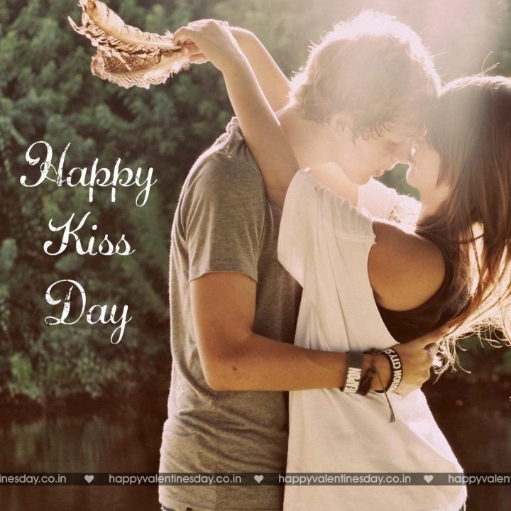 Kiss Day – free mothers day cards